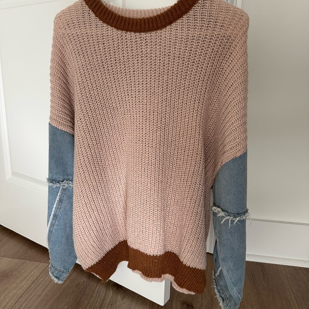 Debut sweater with denim sleeves
